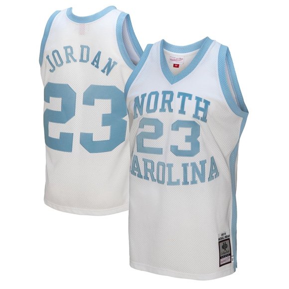 Michael Jordan North Carolina Tar Heels Mitchell & Ness 1983/84 Authentic Jersey - Picture 9 of 9